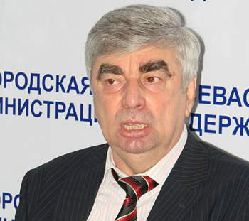 Виктор Семенов