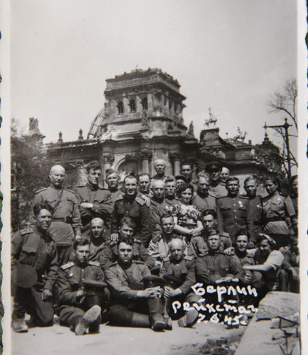 Берлин, 1945. Фото из личного архива Александра и Василия БАТАНОВЫХ