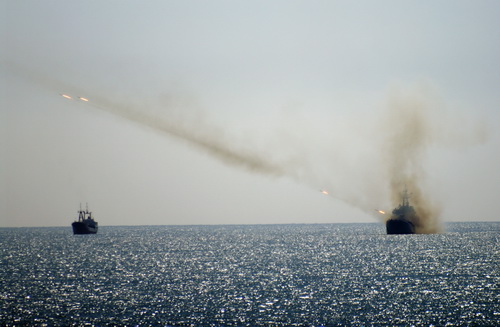 Корабли ВМС Украины ведут огонь по берегу